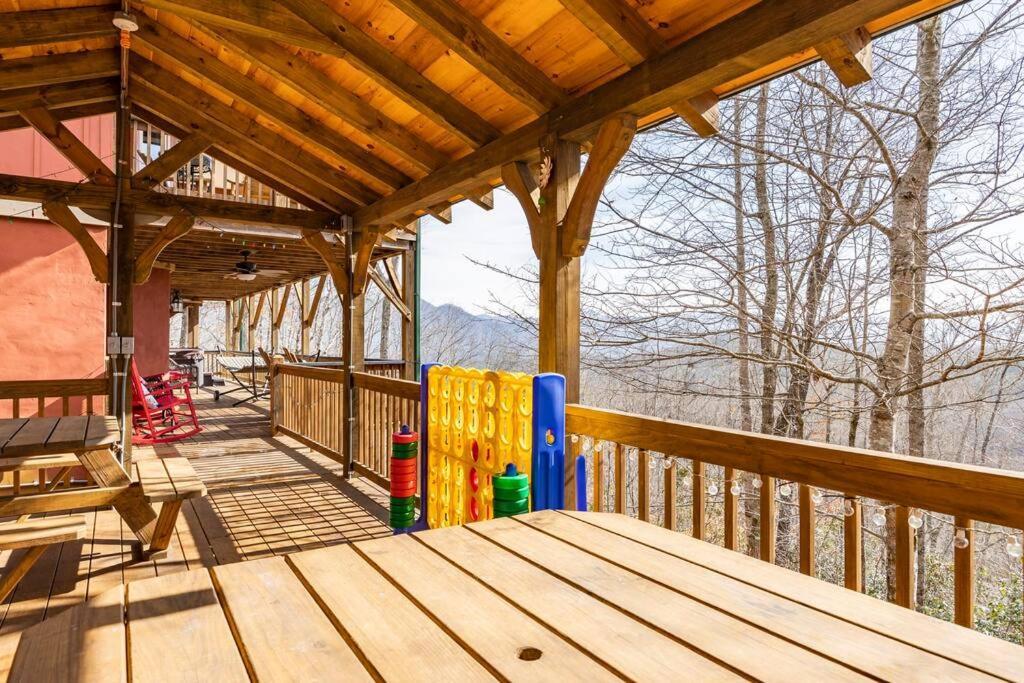Red Rooster Family Cabin W/Hot Tub+Fire Pit+View Franklin Kültér fotó