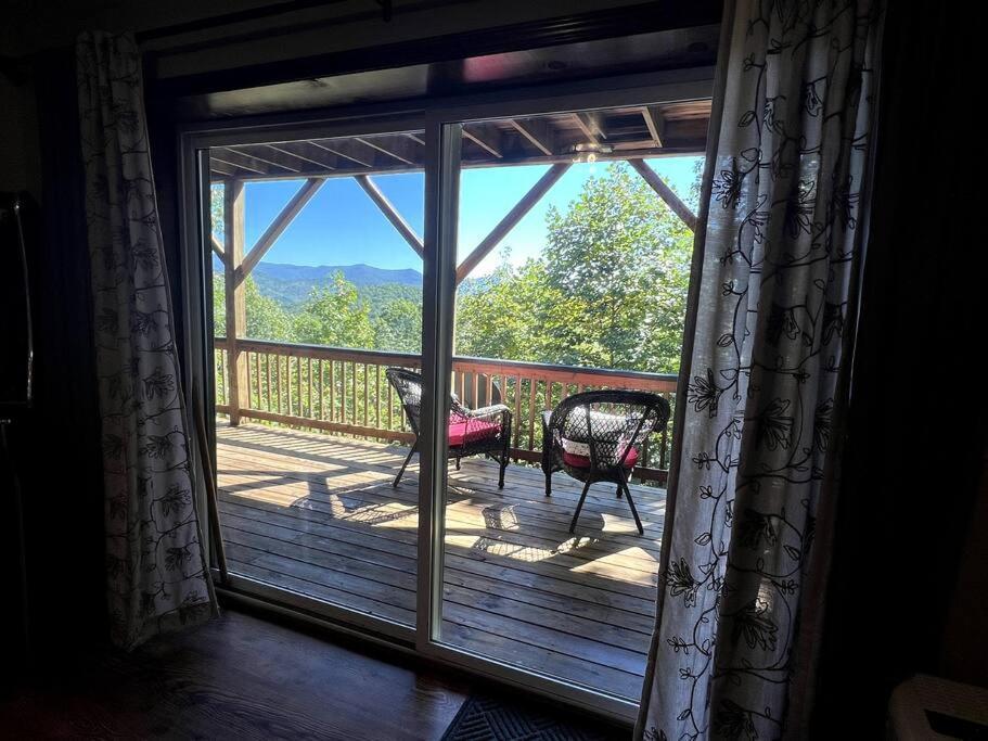 Red Rooster Family Cabin W/Hot Tub+Fire Pit+View Franklin Kültér fotó